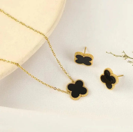 Gold Plated Flower Pendant Set