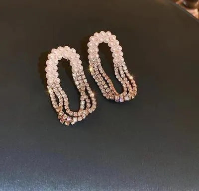 Dangling Pearl and Diamond earings